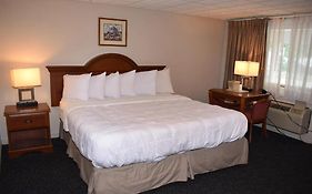 Coachman Inn